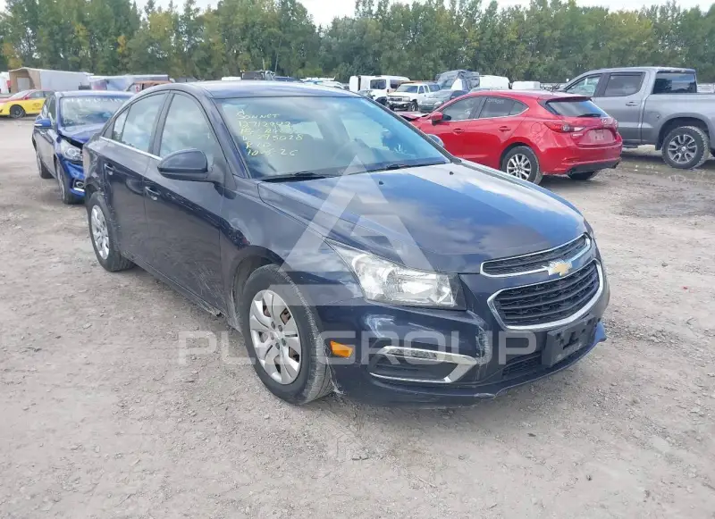 2015 Chevrolet Cruze photo