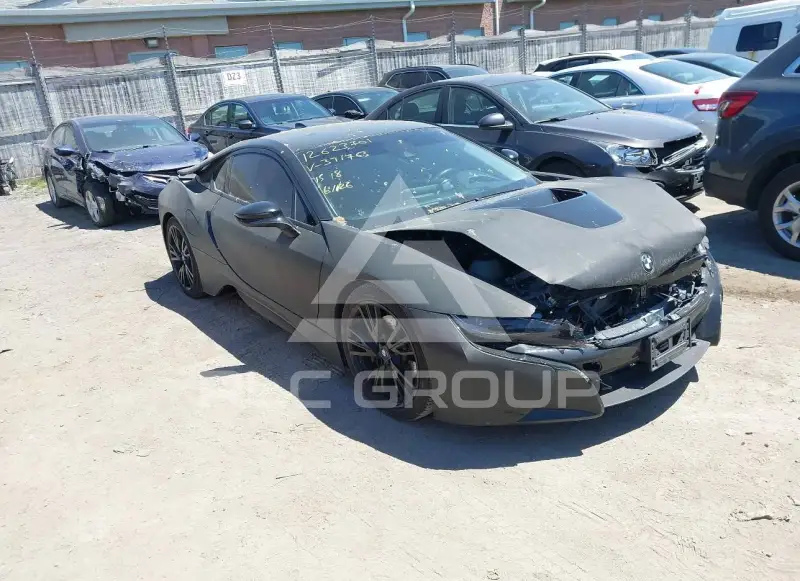 2015 BMW I8 фото