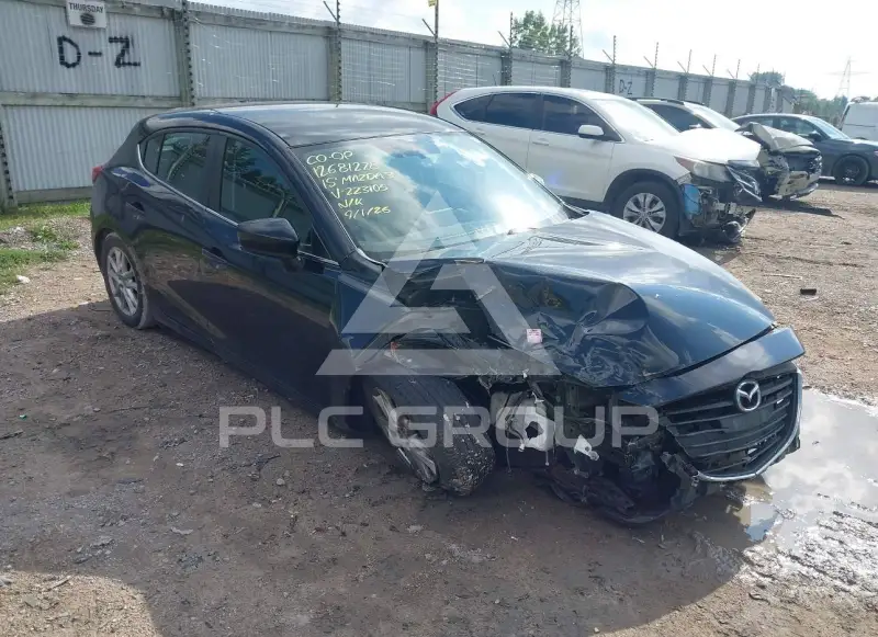 2015 Mazda 3 photo