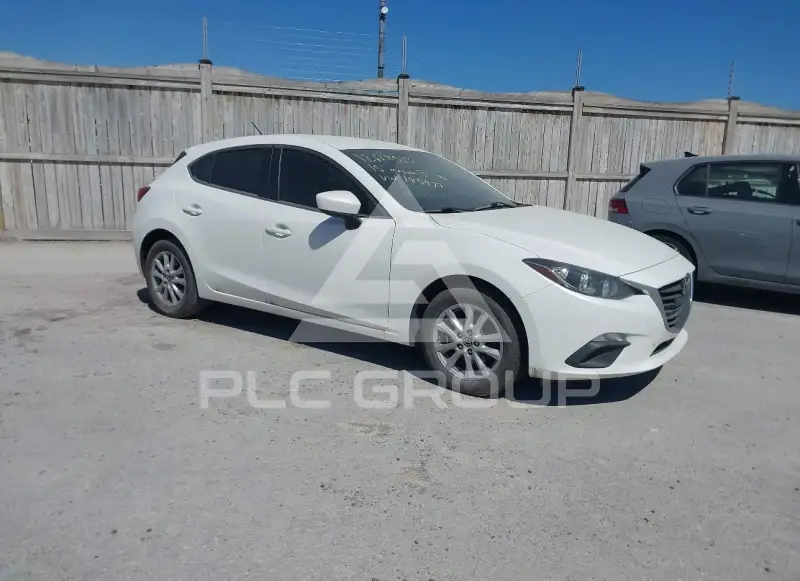2015 Mazda 3 photo