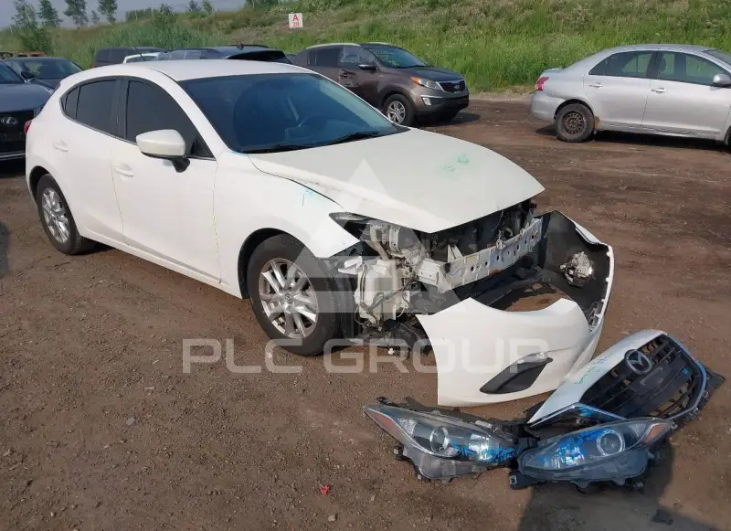 2015 Mazda 3 фото