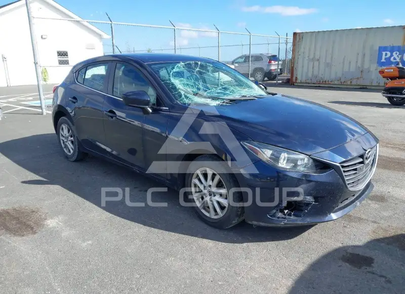 2015 Mazda 3 photo