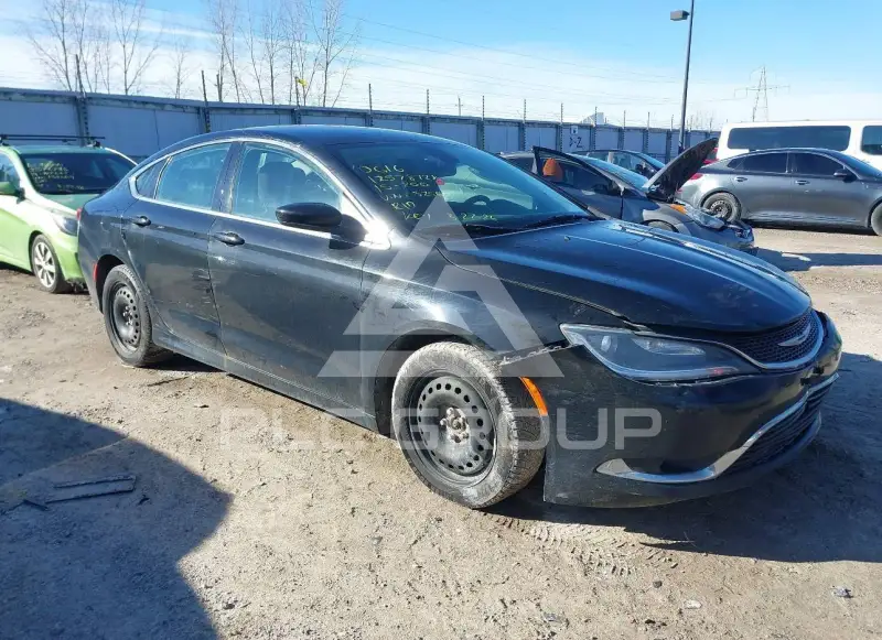 2015 Chrysler 200 photo