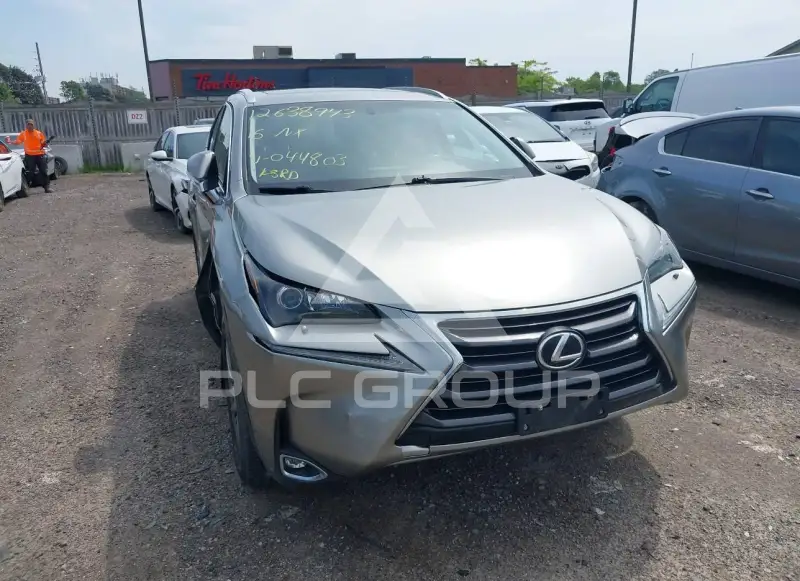 2015 Lexus NX200T фото