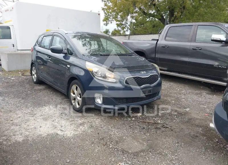 2015 KIA Rondo photo