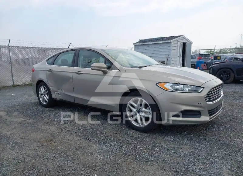 2015 Ford FUSION фото