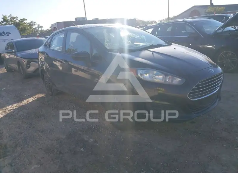 2015 Ford FIESTA photo