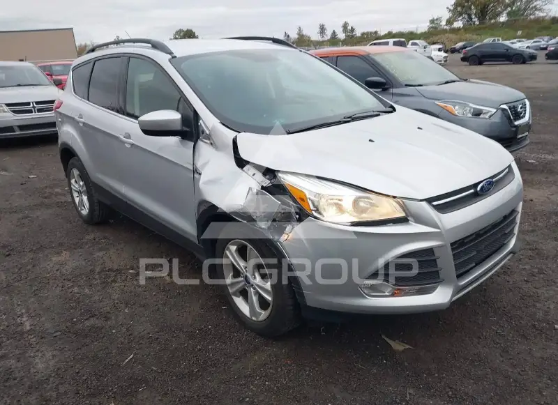 2015 Ford ESCAPE photo