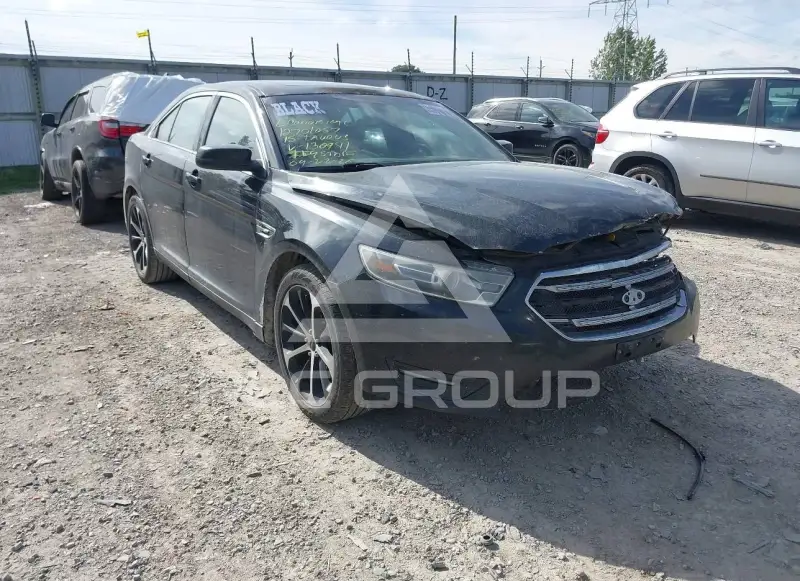 2015 Ford TAURUS photo