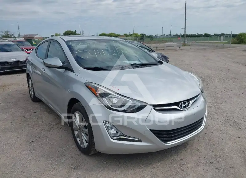 2015 Hyundai Elantra photo