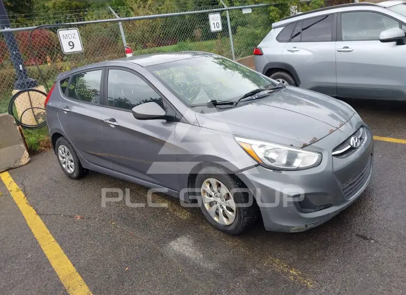 2015 Hyundai Accent photo