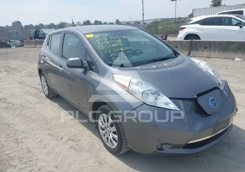 2016 Nissan LEAF photo