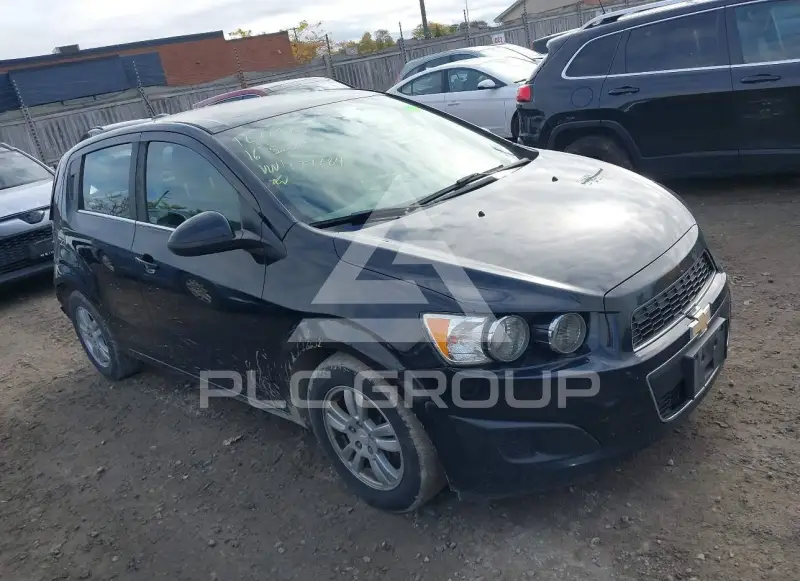 2016 Chevrolet Sonic photo