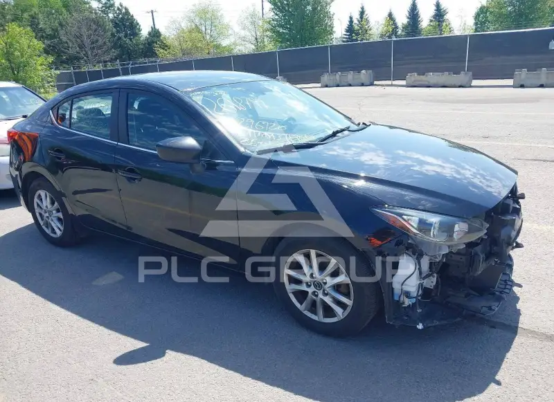 2016 Mazda 3 photo