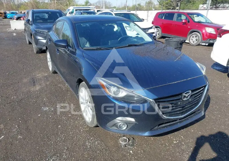 2016 Mazda 3 фото