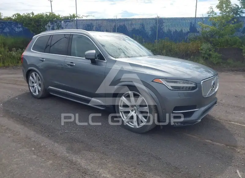 2016 Volvo XC90 фото