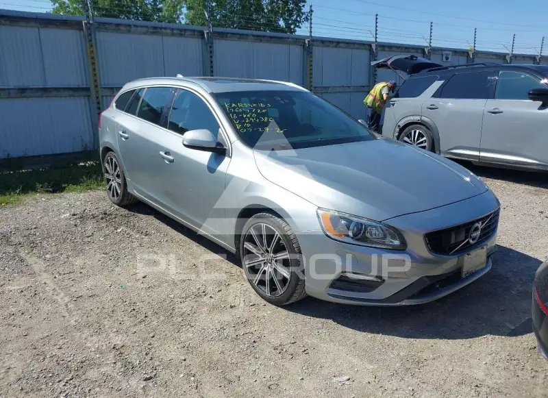 2016 Volvo V60 photo