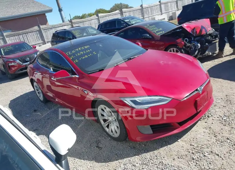 2016 Tesla Model S фото