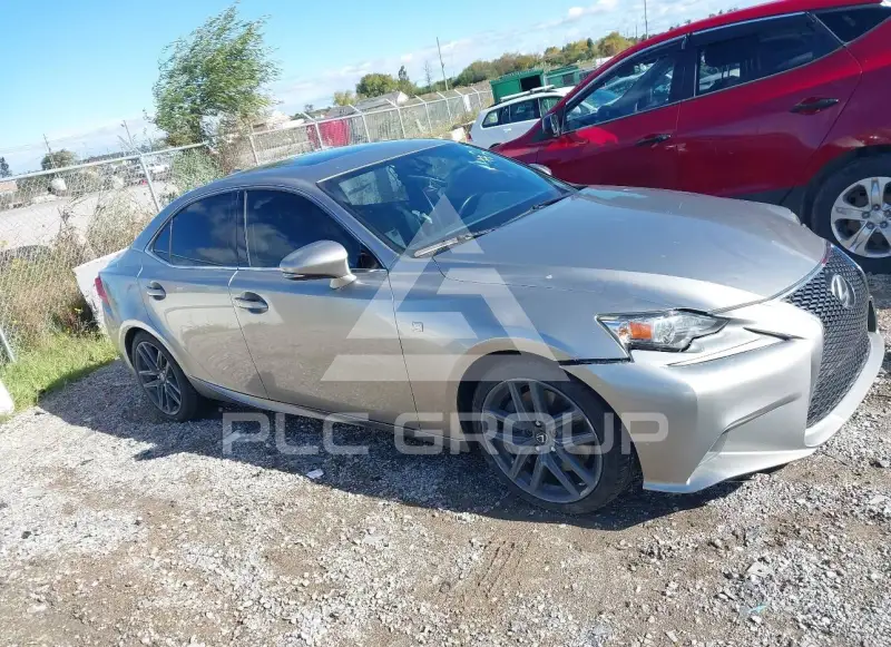 2016 Lexus IS300 фото