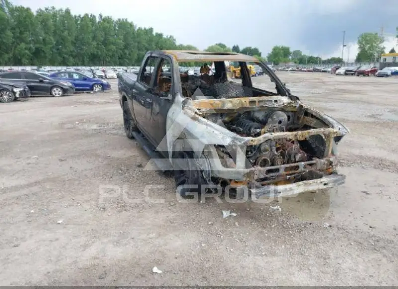 2016 RAM 1500 photo