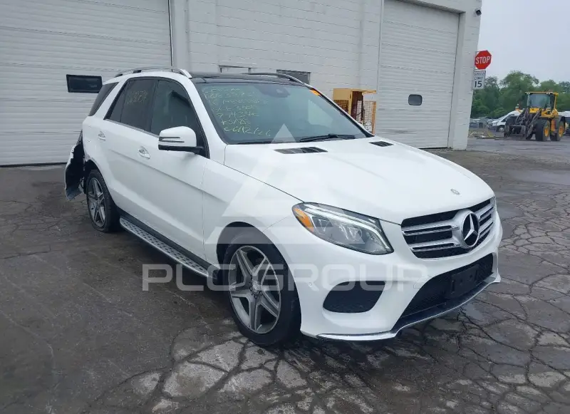 2016 Mercedes Benz GLE 350 фото