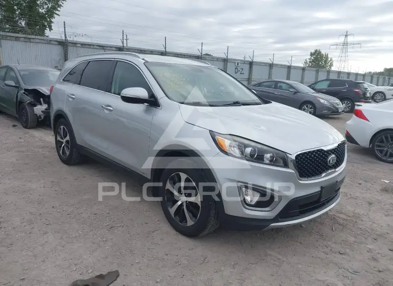 2016 KIA Sorento photo