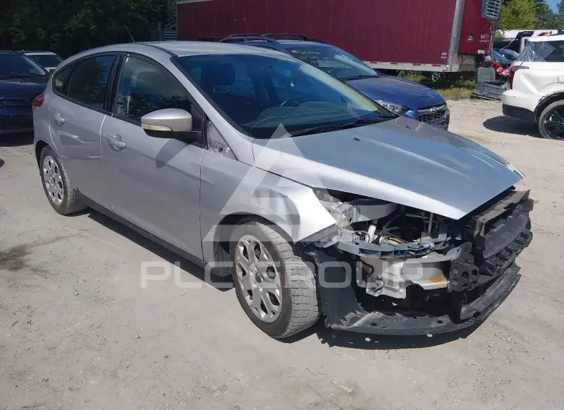 2016 Ford FOCUS фото