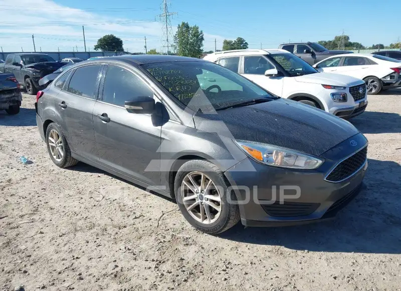 2016 Ford FOCUS photo