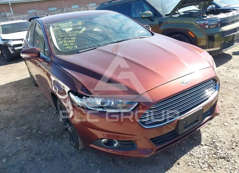 2016 Ford FUSION фото