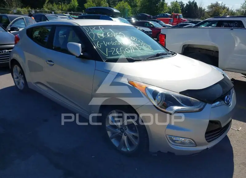 2016 Hyundai Veloster photo