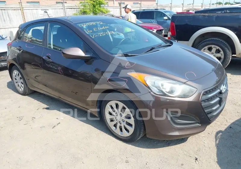 2016 Hyundai Elantra фото
