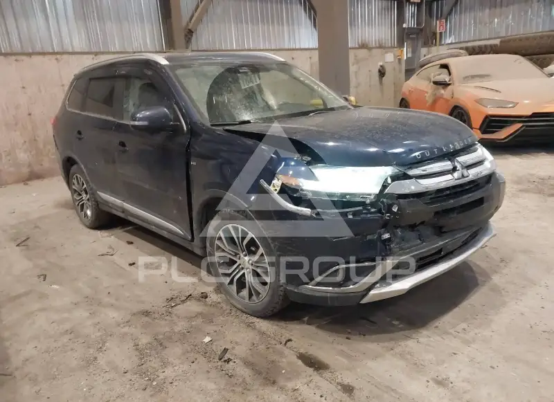 2017 Mitsubishi OUTLANDER photo