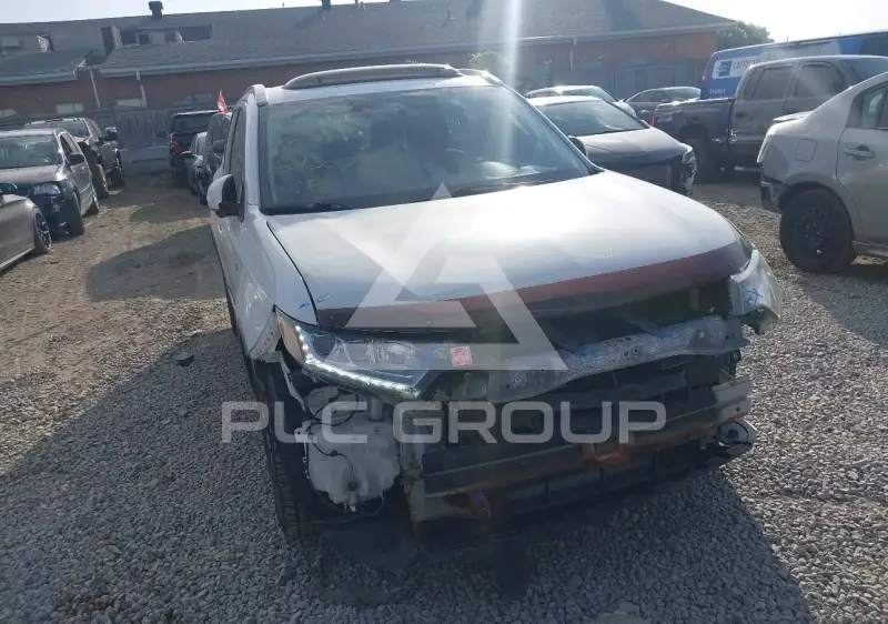 2017 Mitsubishi OUTLANDER фото