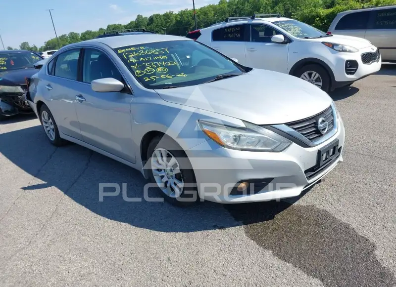 2017 Nissan ALTIMA photo