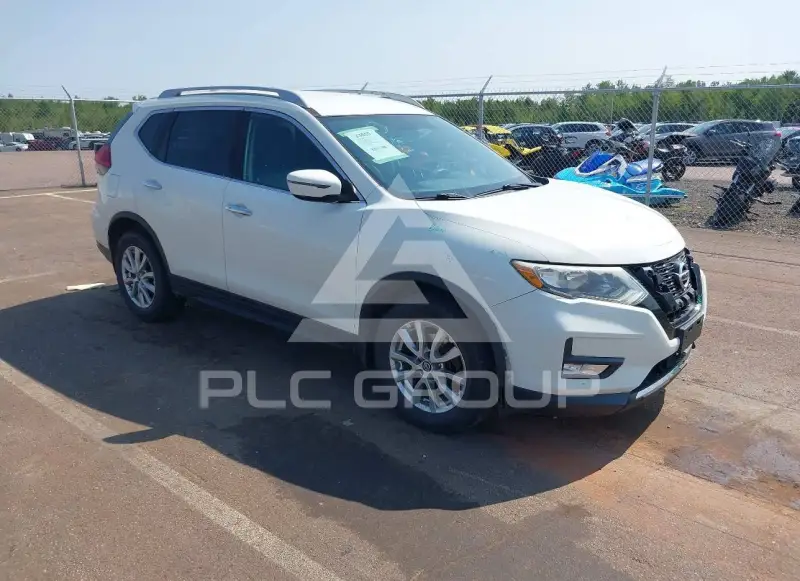 2017 Nissan ROGUE photo