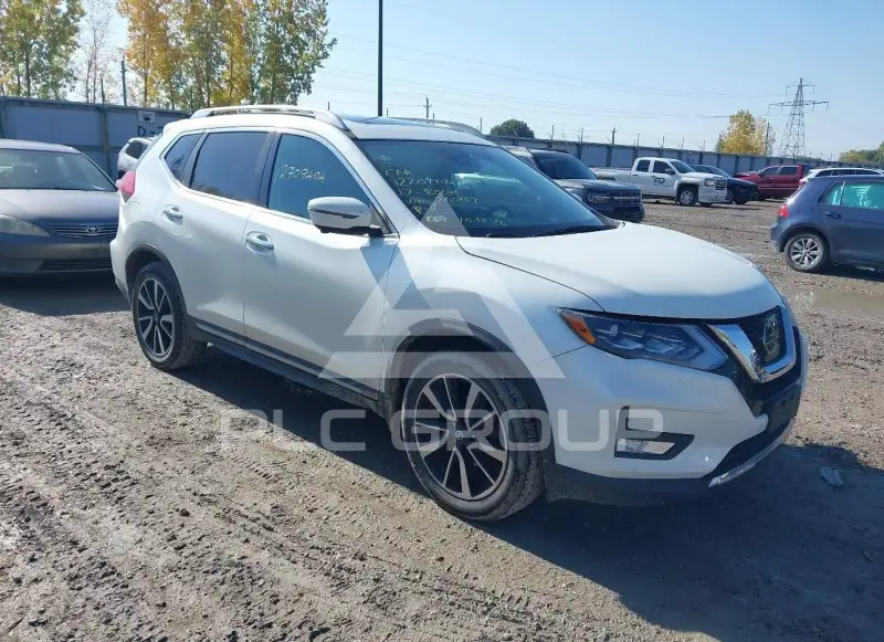 2017 Nissan ROGUE photo