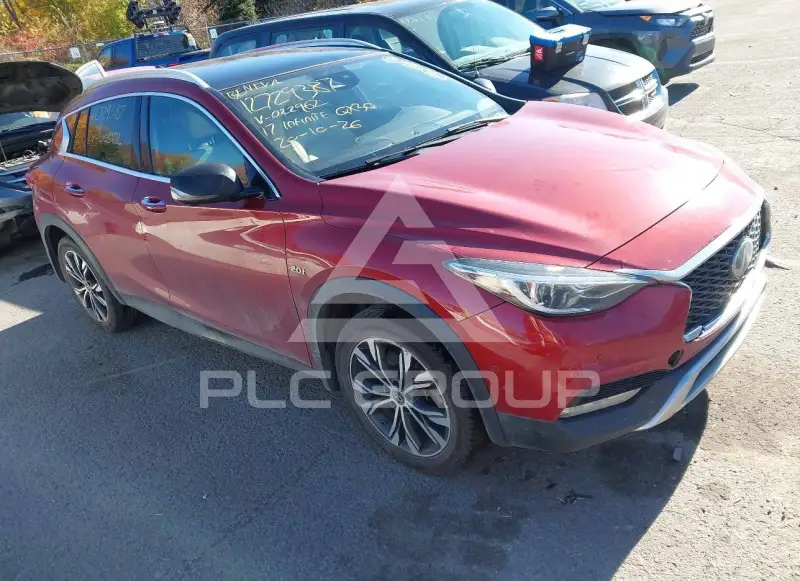 2017 Infinity QX30 photo