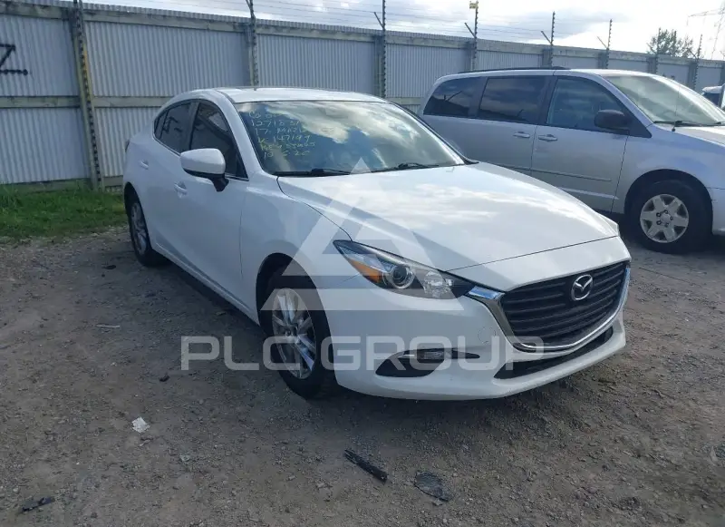 2017 Mazda 3 фото