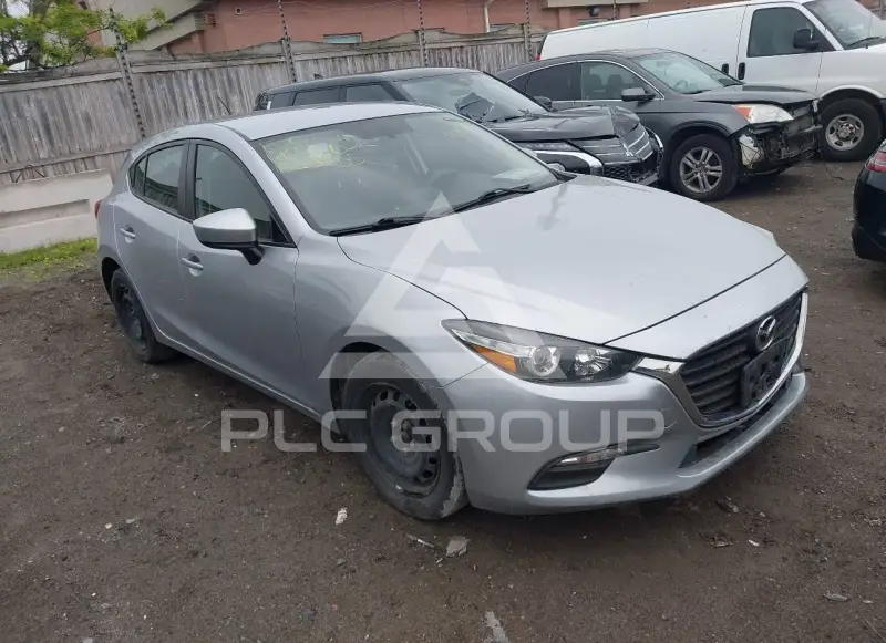 2017 Mazda 3 фото