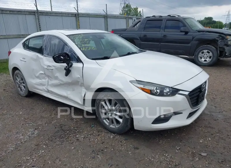 2017 Mazda 3 фото