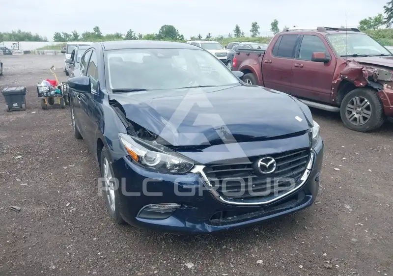2017 Mazda 3 фото