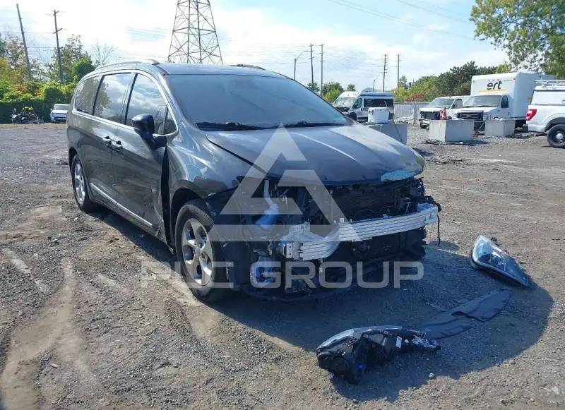 2017 Chrysler PACIFICA фото