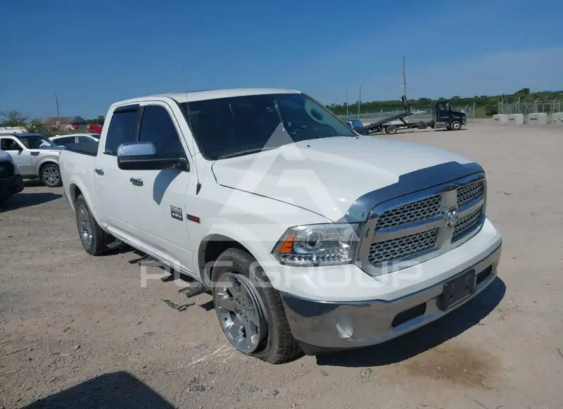 2017 RAM 1500 фото