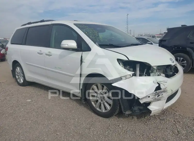 2017 Toyota SIENNA photo