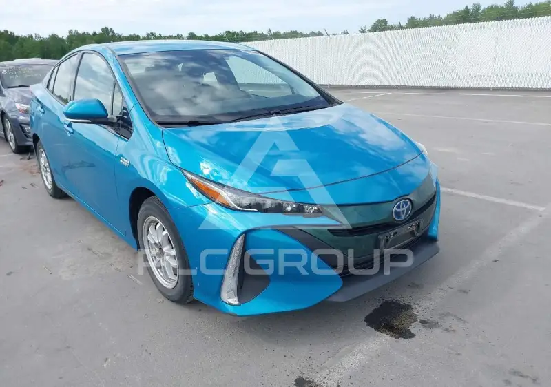 2017 Toyota PRIUS photo