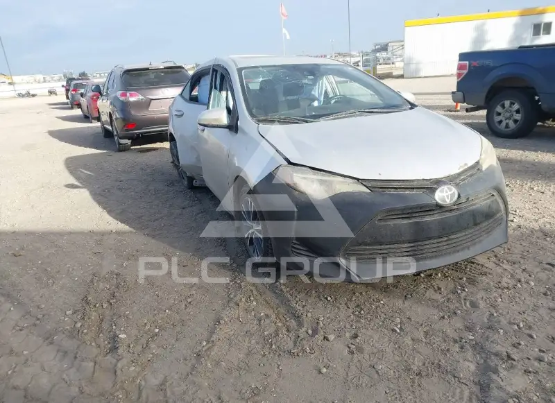 2017 Toyota COROLLA фото