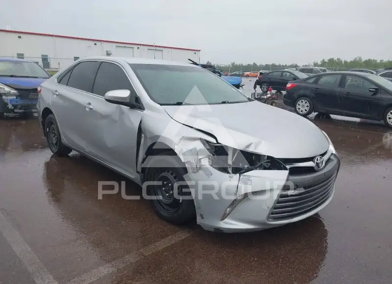 2017 Toyota CAMRY фото
