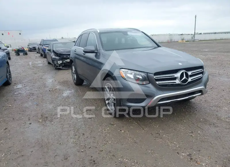 2017 Mercedes Benz Glc 300 фото