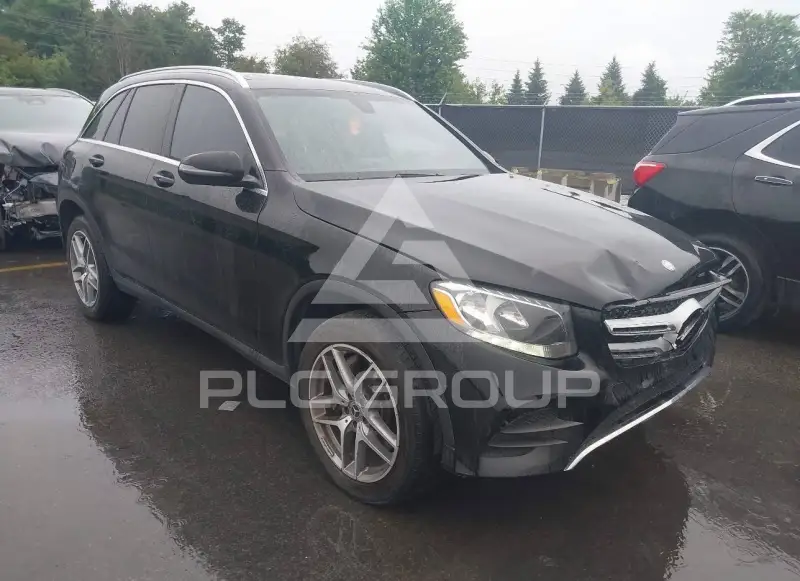 2017 Mercedes Benz Glc 300 фото