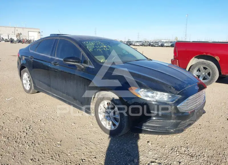 2017 Ford FUSION фото